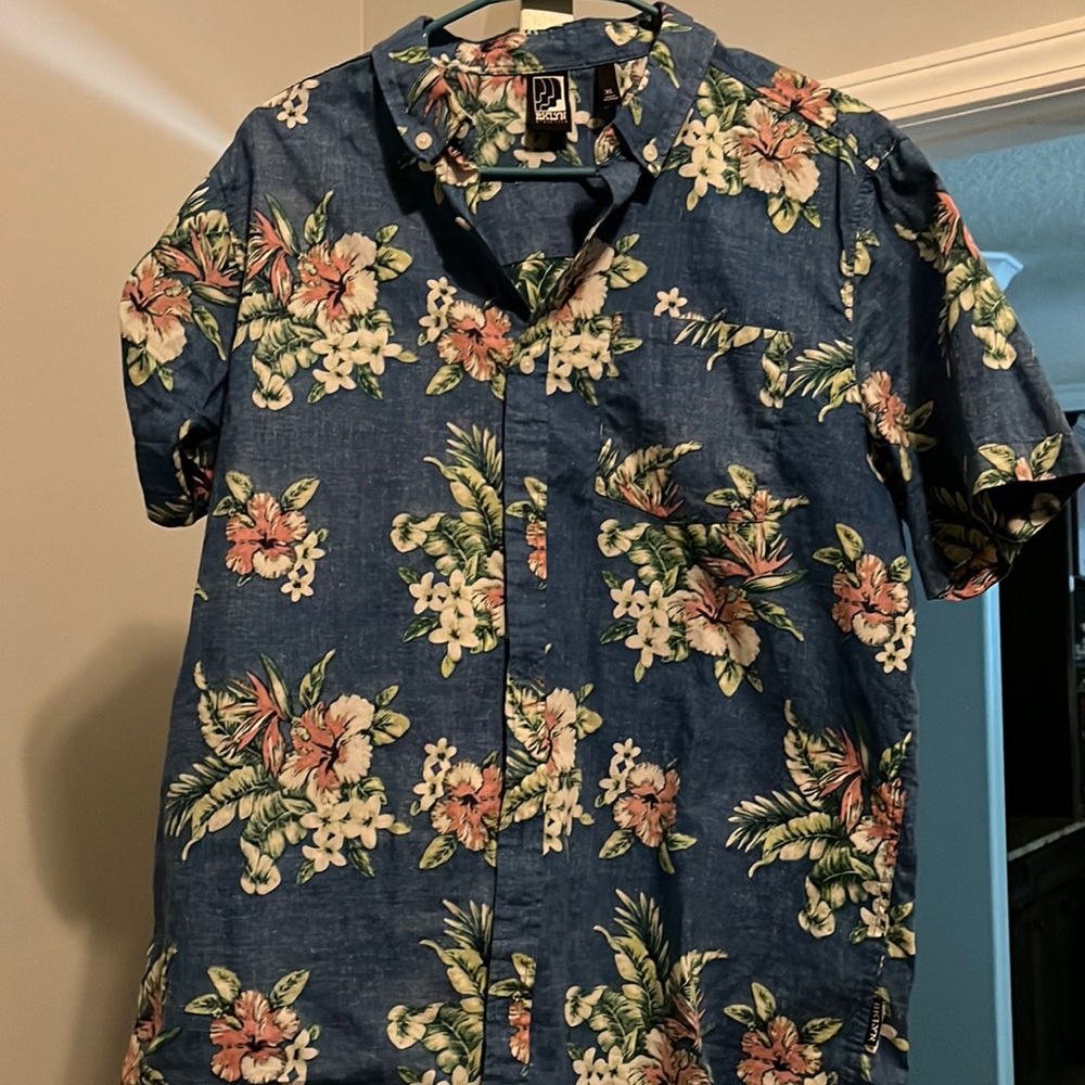 Men's island print Button Down